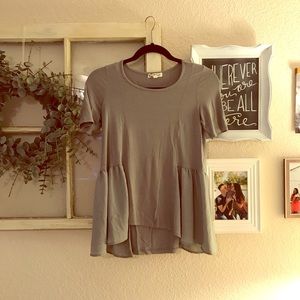 Flowy Top • Size XS